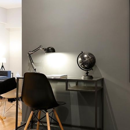 Modern Downtown Flat Near The Acropolis By Upstreet Apartman Athén Kültér fotó
